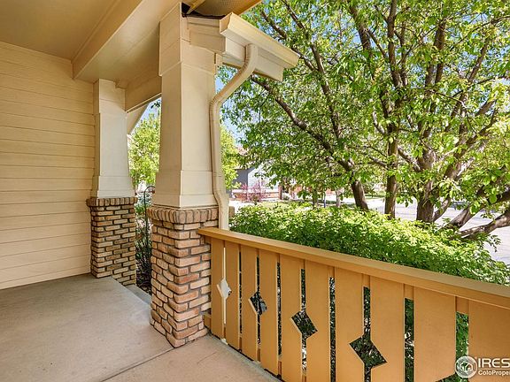 3rd image of 1038 Village Cir