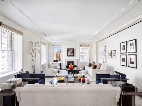 525 Park Avenue image 1 of 13