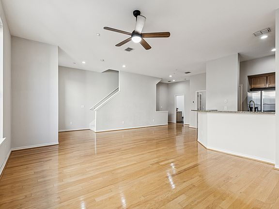 5th image of 4307 McKinney Ave APT 14
