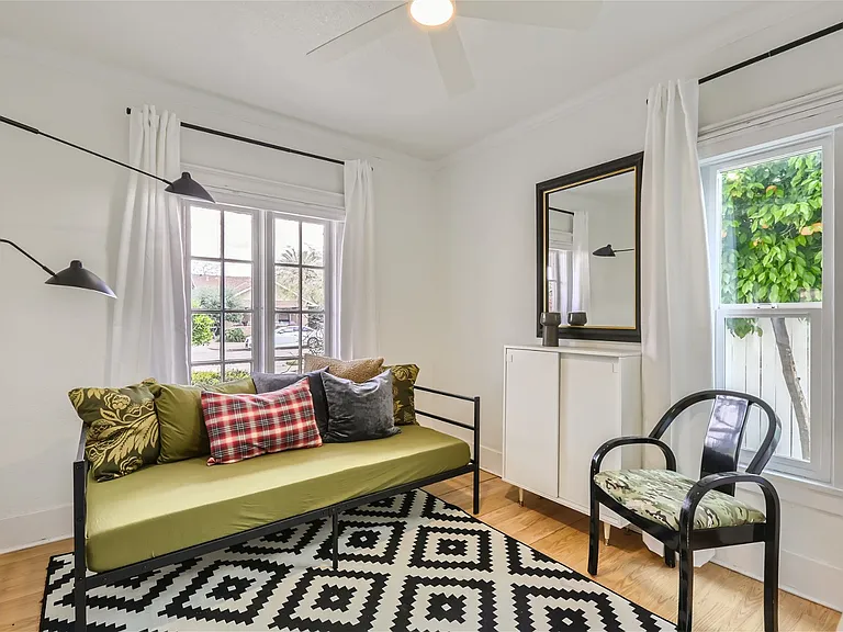 905 E Coronado Rd #2 — Photo 10