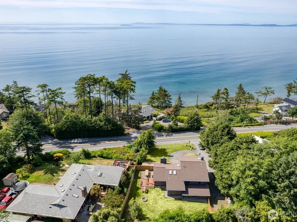 1432 West Beach Road, Oak Harbor, WA 98277