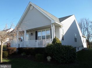 772 W Glenview Dr, West Grove, PA 19390