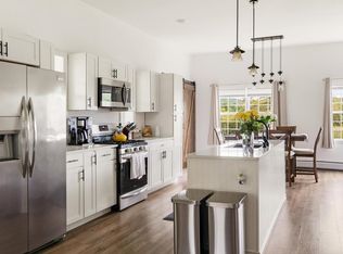3687 Oak Hill Rd, Williston, VT 05495