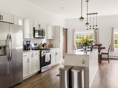 3687 Oak Hill Road, Williston, VT, 05495