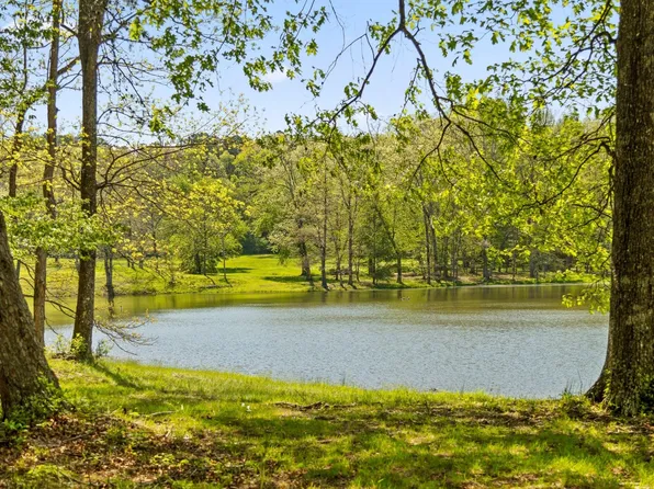 384 Clouse Hill Rd, Tracy City, TN 37387