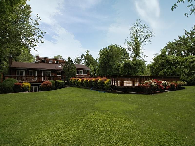 Sunny,spacious home