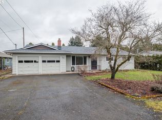 587 SW River Dr, Dallas, OR 97338