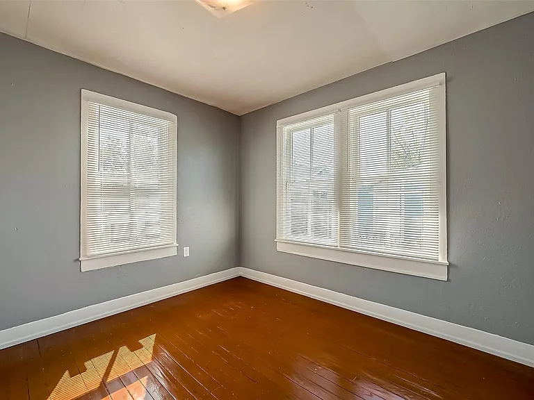 2611 Tierwester St — Photo 18
