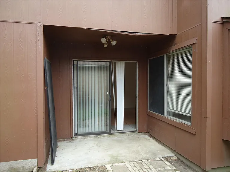 7610 Lemma Dr — Photo 30