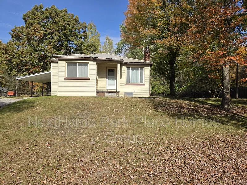 2 bed, 1.0 bath, 900 sqft, $1,100 — Photo 1