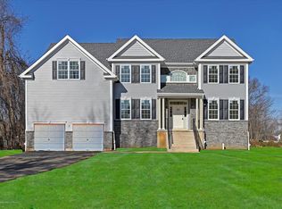 98 A Gordons Corner Rd, Manalapan, NJ 07726