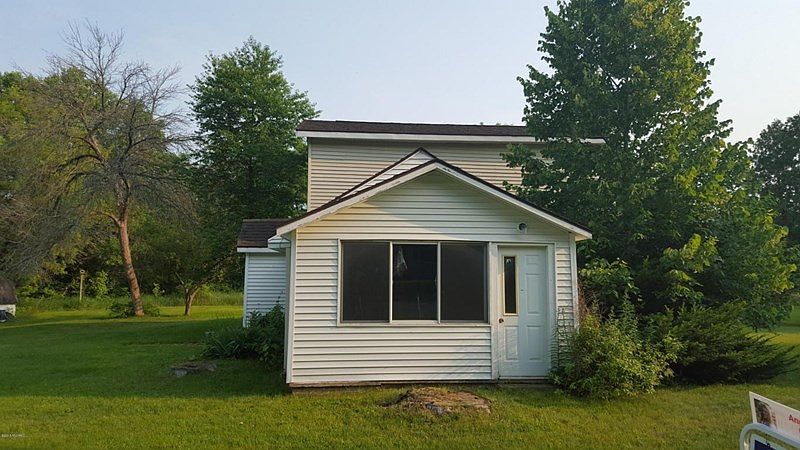 1st image of 11399 Pine St