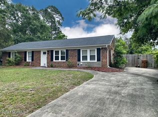 5326 Lawrence Dr, Wilmington, NC 28405