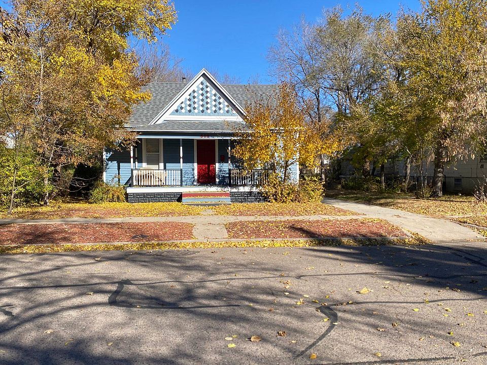 1st image of 509 W 10th St