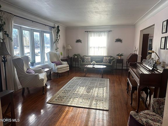 5th image of 5930 River Rd