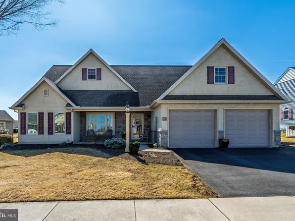 733 Heather Rdg, Manheim, PA 17545