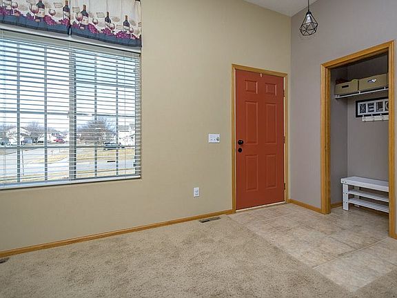 4th image of 2937 SW Sunnybrooke Dr