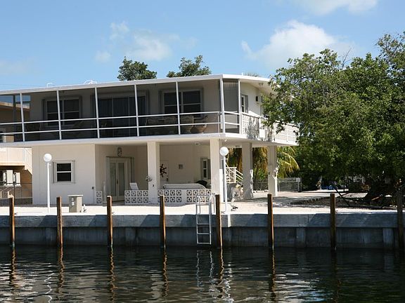 4th image of 235 Plantation Ave