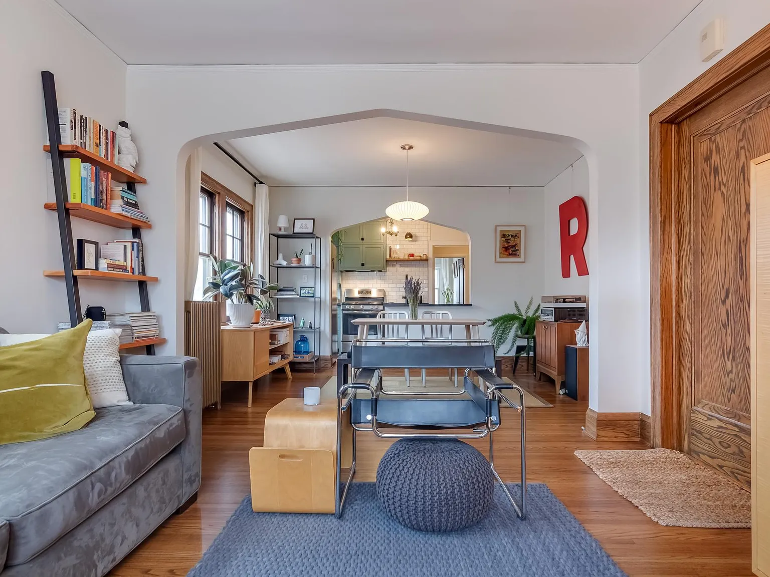1 bed, 1000 sqft, $1,875 — Photo 3