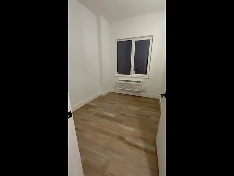 1801 Weeks Ave #7J — Photo 1