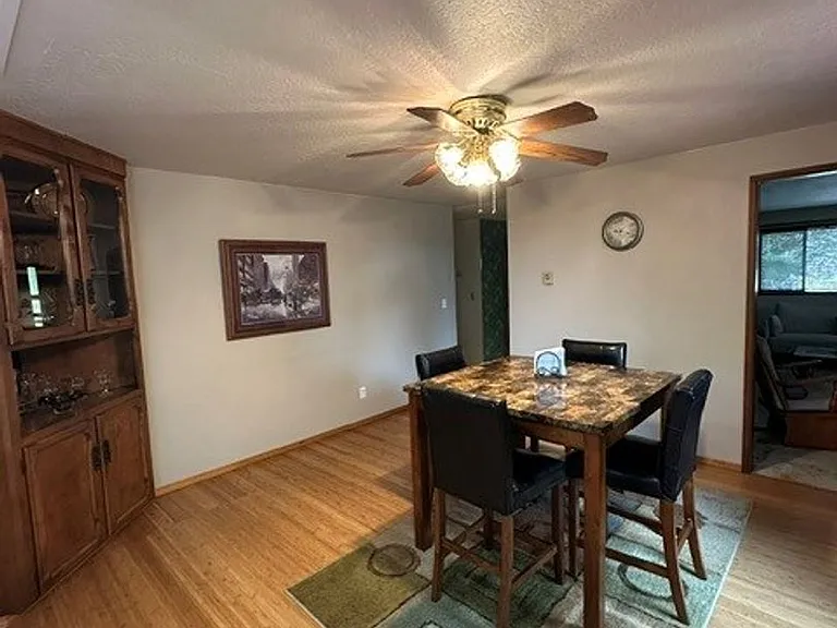 805 Cameo Ct — Photo 23