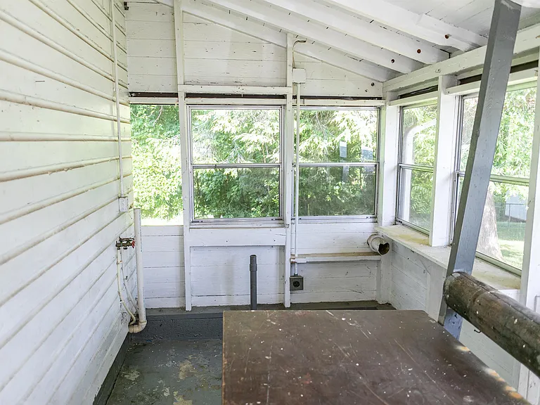 115 E Parker Rd — Photo 13