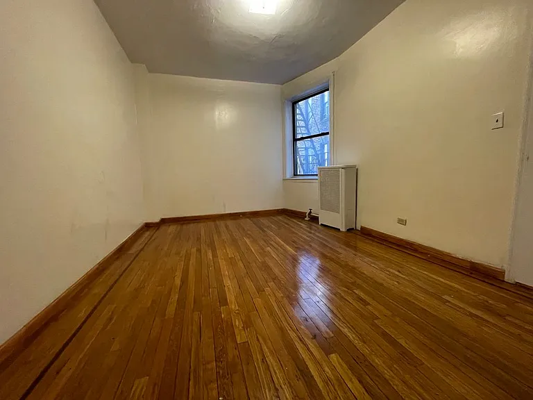 615 W 186th St #3I — Photo 5