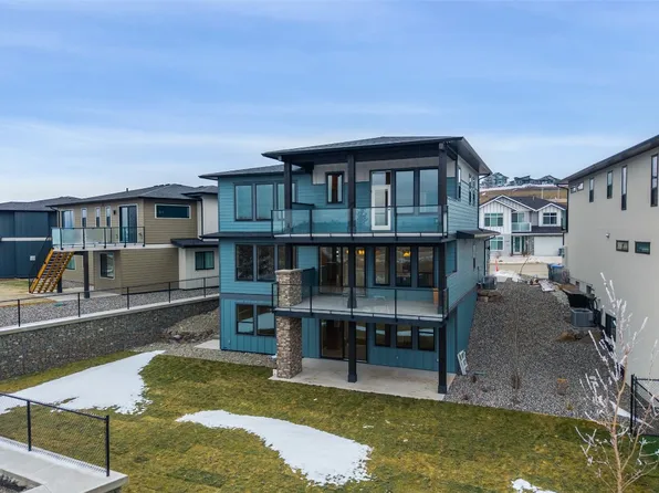 2082 Linfield Dr, Kamloops, BC V1S 0B8