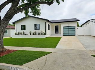 17622 Collins St, Encino, CA 91316