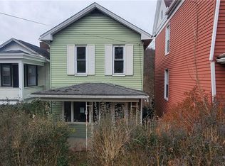 325 3rd St, Leechburg, PA