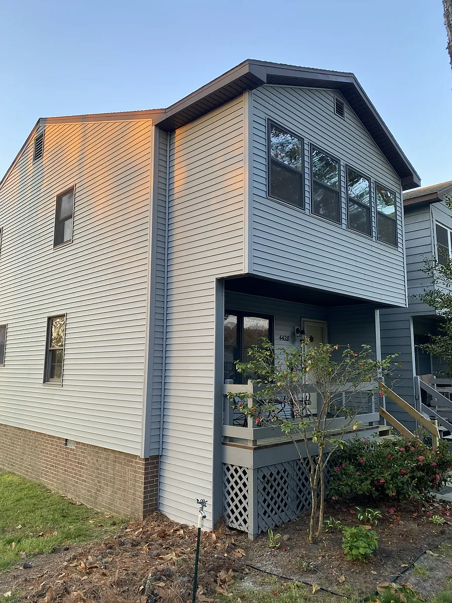 Building Photo - 4428 Eastwinds
