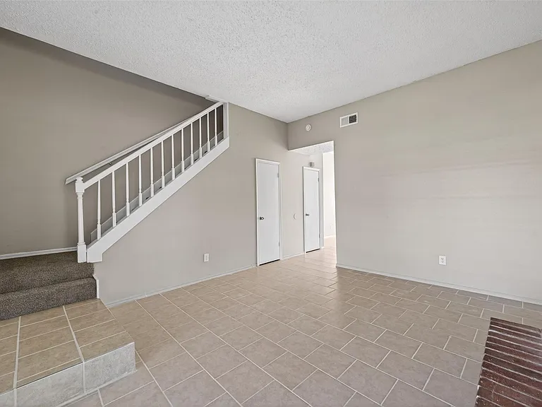 3479 Rockrill Dr — Photo 4