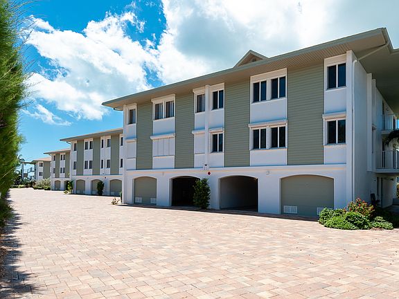 3rd image of 1341 Middle Gulf Dr Unit 2C
