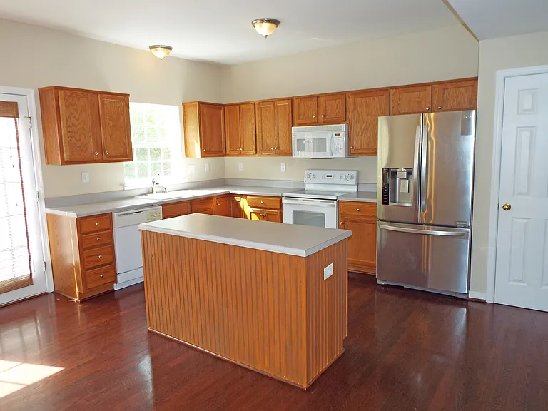 11485 Abbots Cross Ln — Photo 13