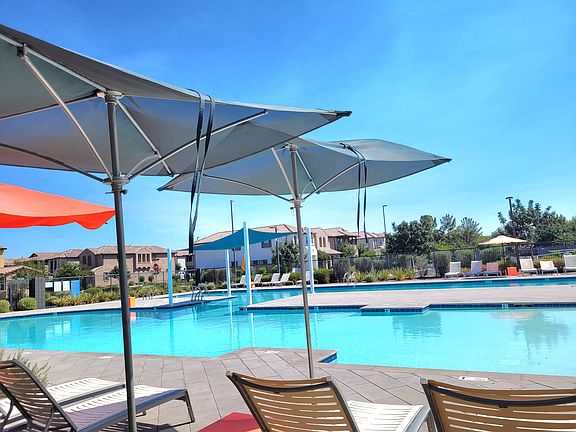 Community pool