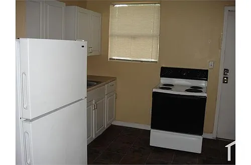 3229 Post St Photo 1