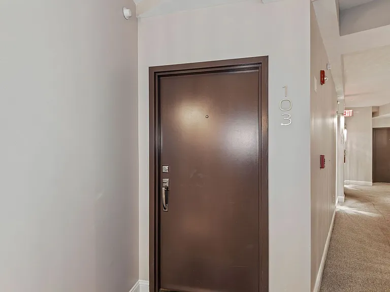329 Rhode Island Ave NE #103 — Photo 5