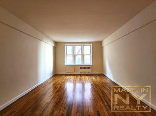 27-10 30th Ave #3K, Astoria, NY 11102