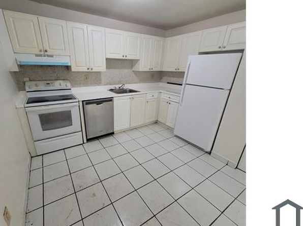 5100 SW 41st St APT 221