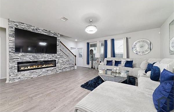 1st image of 2248 Forest Chestnut Dr