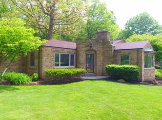 946 Center Oak Dr, Pittsburgh, PA 15237