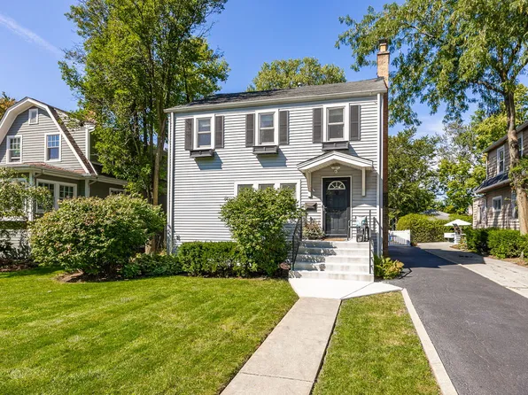 306 Northwood Rd, Riverside, IL 60546