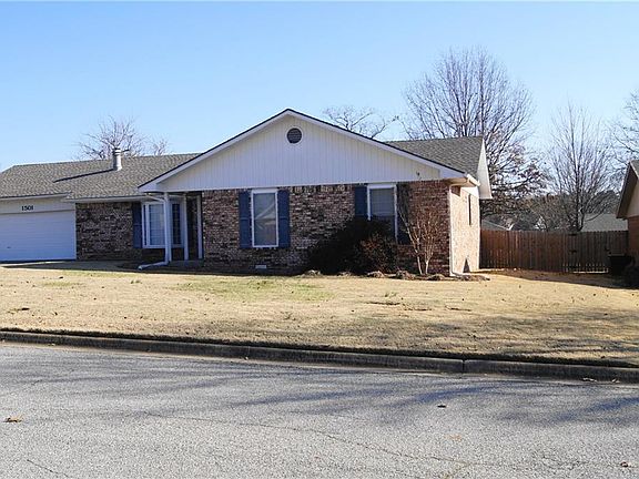2nd image of 1501 S Countrywood Pl