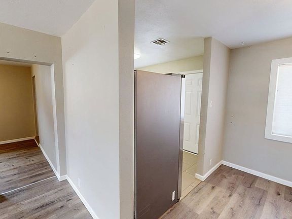5th image of 1821 Alaska Ave