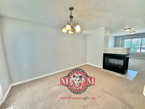 9677 S Villa Springs Cv, Sandy, UT 84070