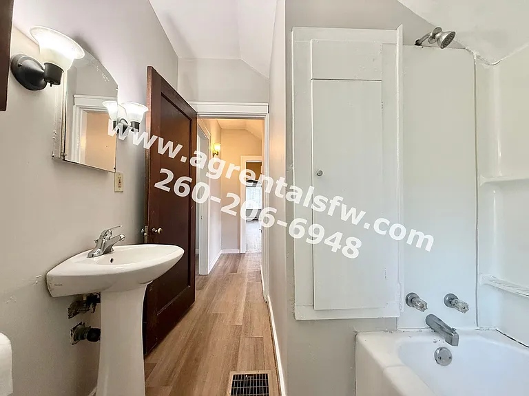 3209 Fairfield Ave — Photo 16