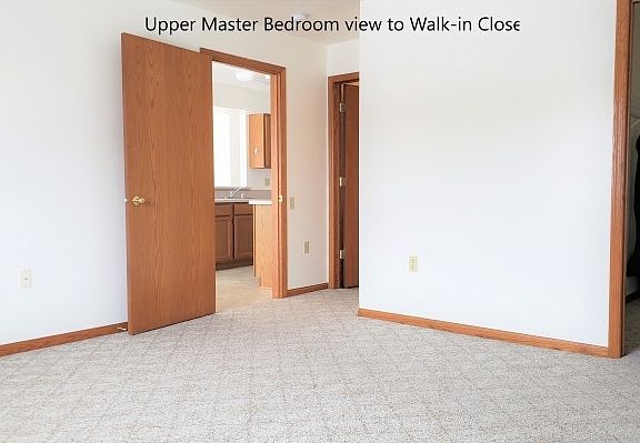 5th image of 394 Blackberry Ln