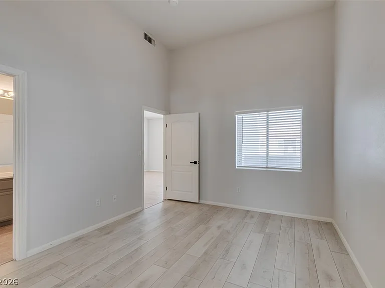 700 Carnegie St #421 — Photo 31