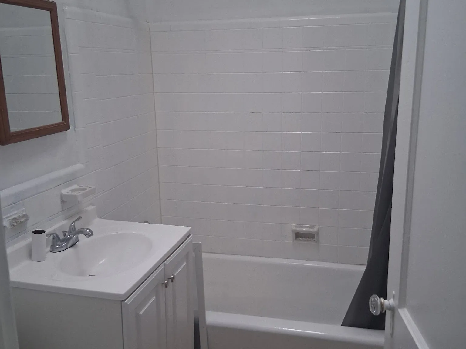 3 bed, 1224 sqft, $2,350 — Photo 2