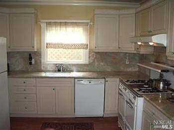 4th image of 35 Winship Ave
